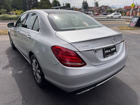 Used 2017 Mercedes-Benz C 300 4MATIC Sedan image 14