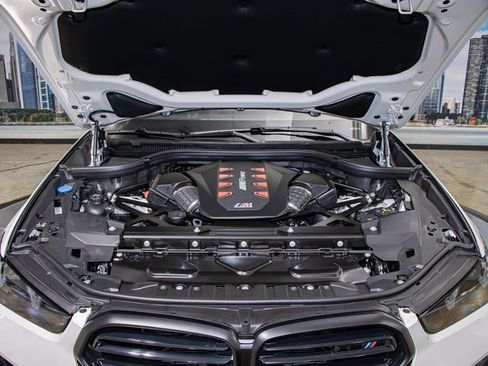 New 2026 BMW X5 M Competition image 5