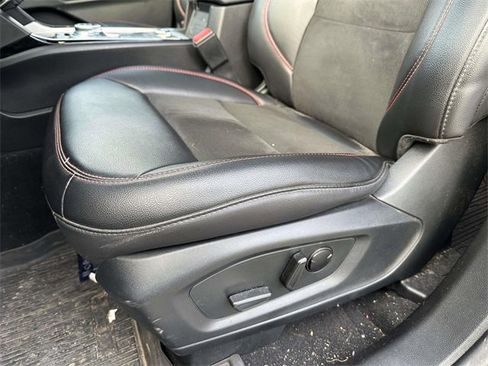 Used 2024 Ford Explorer ST-Line w/ Class IV Trailer Tow Package image 18