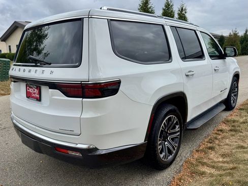 Used 2022 Jeep Wagoneer Series III image 6