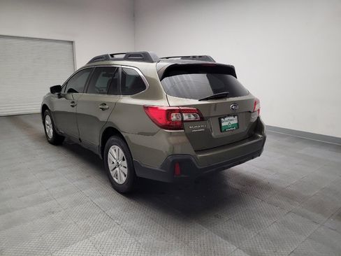 Used 2018 Subaru Outback 2.5i AWD/4WD image 5