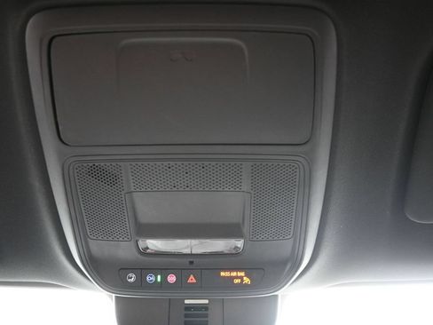 Used 2024 Chevrolet Traverse LT AWD/4WD image 14