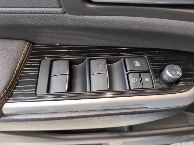 New 2026 Toyota Sienna XLE Woodland Edition AWD/4WD image 12