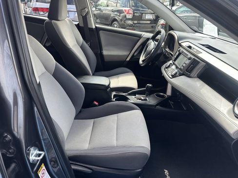 Used 2014 Toyota RAV4 XLE FWD image 12