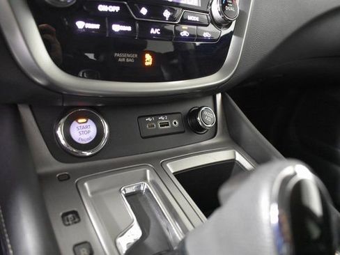 Certified 2024 Nissan Murano SV image 23