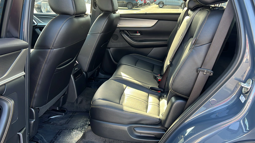 Used 2025 MAZDA CX-70 Plug-In Hybrid w/ Premium Pkg AWD/4WD image 10