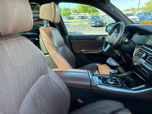 Used 2022 BMW X5 M50i w/ Executive Package AWD/4WD image 17
