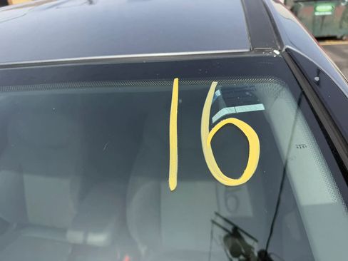 Used 2019 Hyundai Santa Fe SE image 28