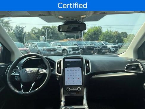 Certified 2022 Ford Edge SEL w/ Convenience Package AWD/4WD image 2