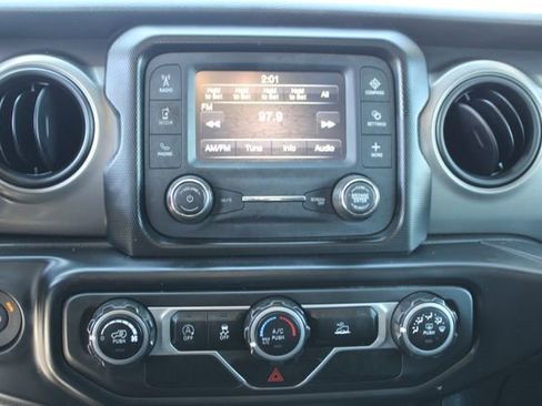 Used 2021 Jeep Wrangler Unlimited Sport AWD/4WD image 16