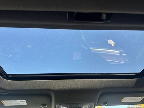 New 2025 Chevrolet Silverado 1500 High Country w/ Technology Package image 24