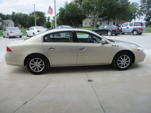 Used 2008 Buick Lucerne CXL FWD image 16