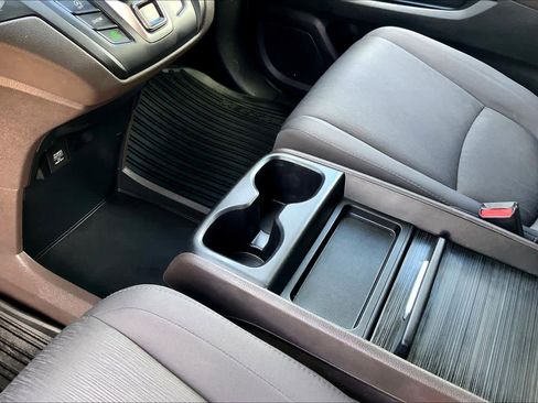 Used 2020 Honda Odyssey EX image 15