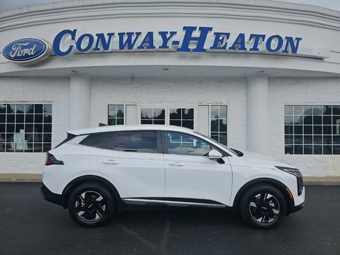 Used 2026 Kia Sportage LX w/ LX Convenience Package FWD image 1
