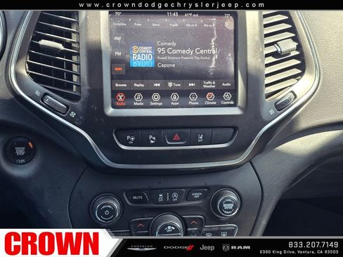 Used 2019 Jeep Cherokee Trailhawk image 9