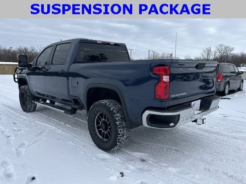 Used 2021 Chevrolet Silverado 2500 LT w/ Convenience Package image 5