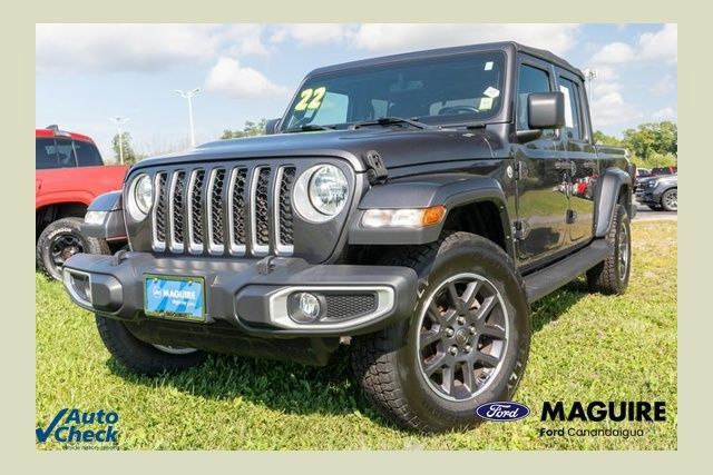 Used 2022 Jeep Gladiator Overland w/ Cold Weather Group AWD/4WD image 1