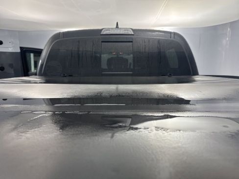 Used 2017 Toyota Tacoma TRD Off-Road image 42