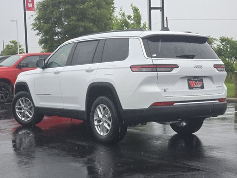 Used 2025 Jeep Grand Cherokee L Laredo w/ Luxury Tech Group I image 15