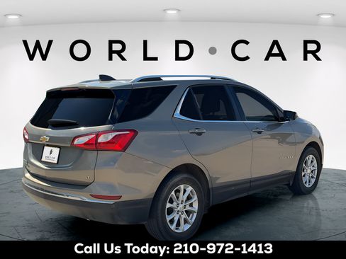 Used 2018 Chevrolet Equinox LT w/ Sun & Infotainment Package FWD image 15