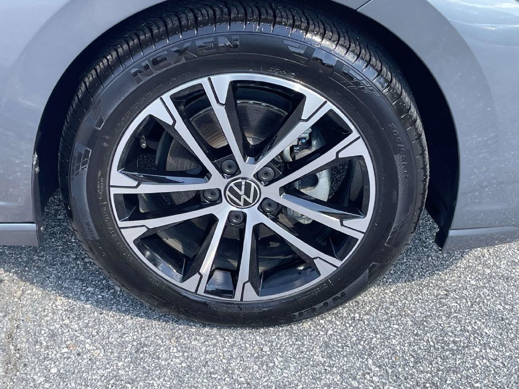 Certified 2026 Volkswagen Jetta Sport FWD image 9