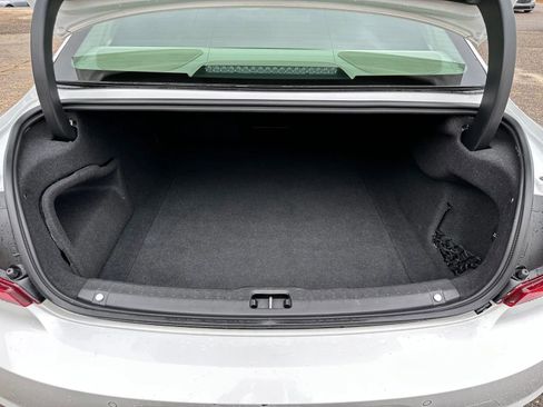 Used 2020 Volvo S90 T6 Inscription image 32