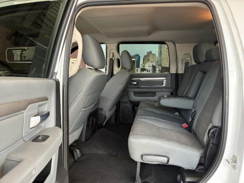 Used 2017 RAM 3500 Big Horn w/ Sport Appearance Group image 28