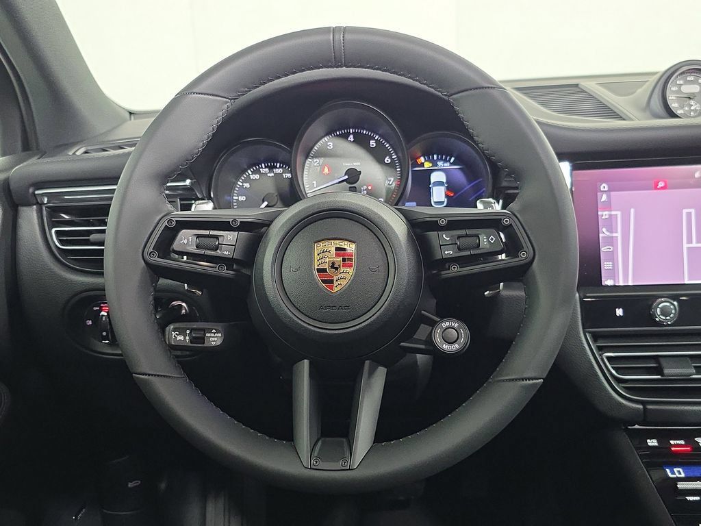 Certified 2026 Porsche Macan S AWD/4WD image 14