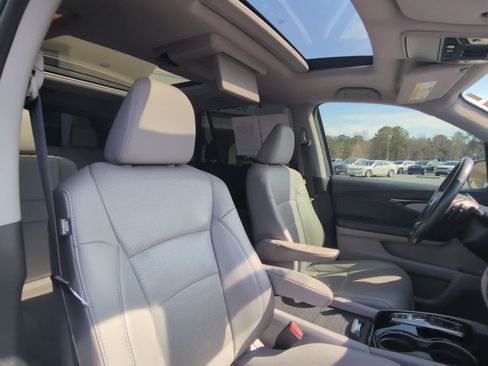 Used 2019 Honda Pilot Elite image 39