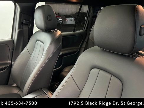 Certified 2022 Mercedes-Benz GLB 250 4MATIC w/ Premium Package Lite image 16