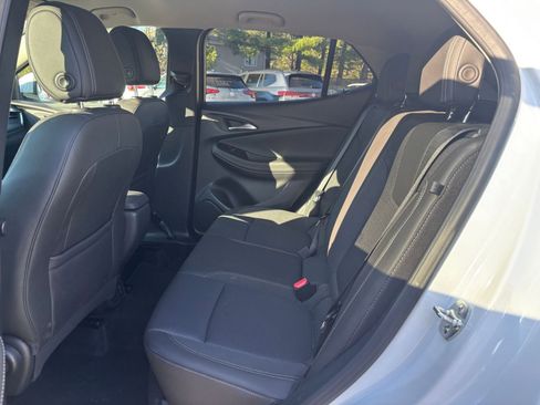 Used 2025 Buick Encore GX Preferred image 24