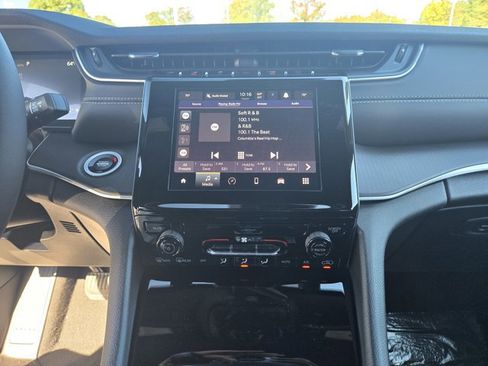 New 2025 Jeep Grand Cherokee Laredo X w/ Trailer Tow Package image 16