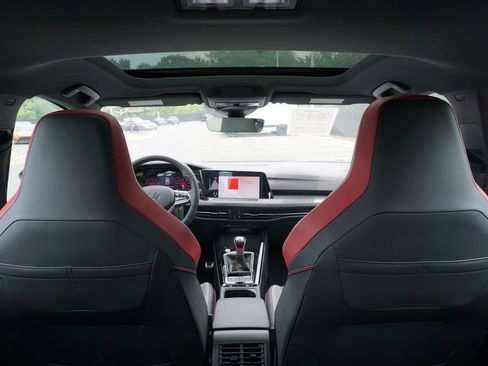 Used 2024 Volkswagen GTI SE w/ SE Leather Seats Package FWD image 20