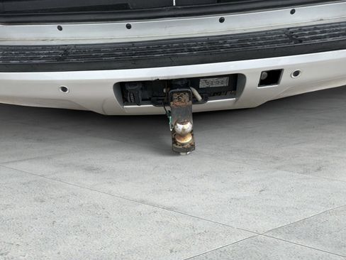 Used 2011 Chevrolet Tahoe LT image 19