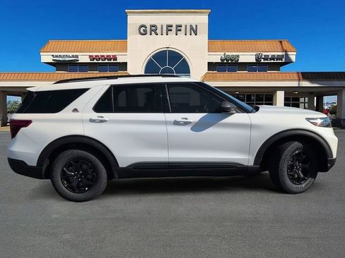 Used 2022 Ford Explorer Timberline AWD/4WD image 3