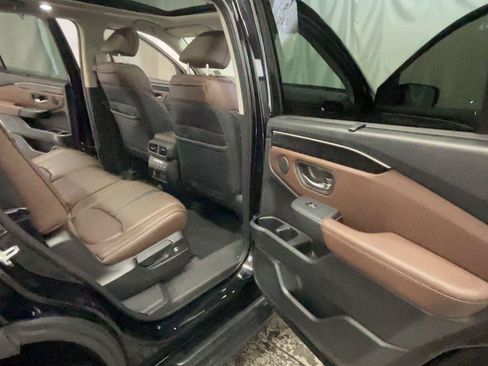 Used 2023 Honda Pilot Elite image 18
