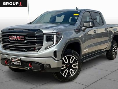 Certified 2025 GMC Sierra 1500 AT4 w/ AT4 Premium Package