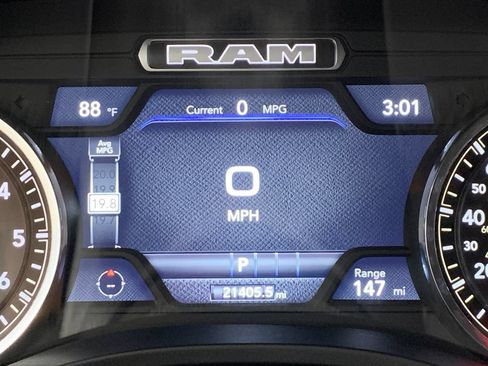Used 2025 RAM 1500 Big Horn AWD/4WD image 29
