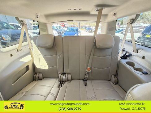 Used 2016 Cadillac Escalade ESV Premium RWD image 12