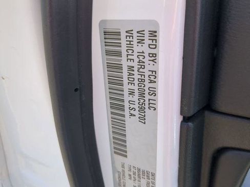 Certified 2021 Jeep Grand Cherokee Limited AWD/4WD image 23