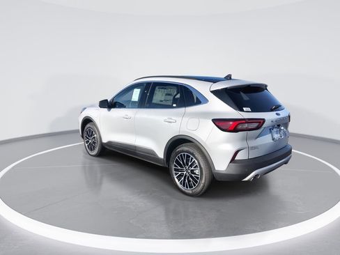 New 2026 Ford Escape SE w/ PHEV Premium Package image 6