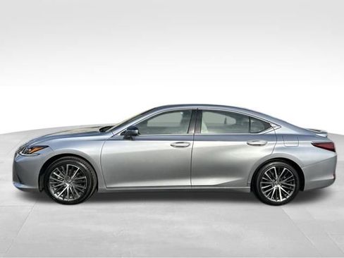 Certified 2024 Lexus ES 300h w/ Luxury Package image 4