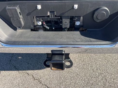 New 2025 GMC Sierra 2500 SLT w/ SLT Convenience Package image 7