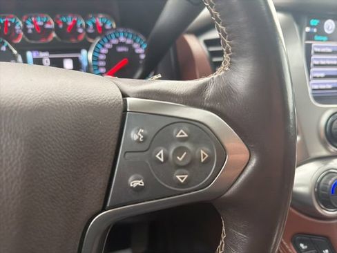 Used 2019 Chevrolet Suburban Premier AWD/4WD image 22