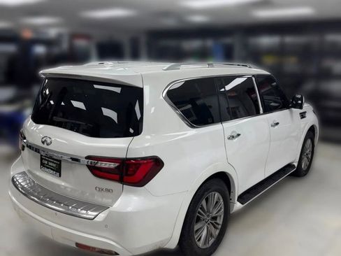 Used 2018 INFINITI QX80 Sport Utility 4D w/ Driver Assistance Package image 4