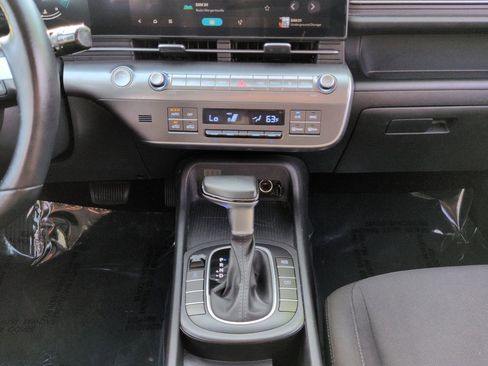 Used 2024 Hyundai Kona SEL AWD/4WD image 18
