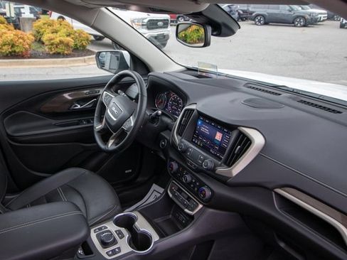 Used 2023 GMC Terrain Denali w/ Denali Premium Package AWD/4WD image 20