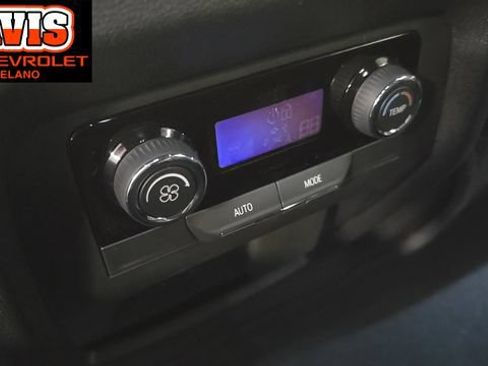 New 2026 Chevrolet Traverse LT w/ Sun and Wheel Package AWD/4WD image 23
