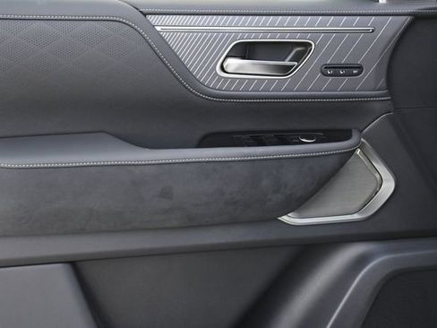 New 2026 INFINITI QX80 Autograph w/ Premium Cargo Package image 27