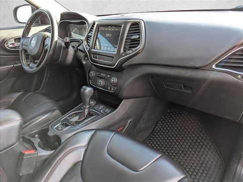 Used 2019 Jeep Cherokee Trailhawk w/ Comfort/Convenience Group image 21